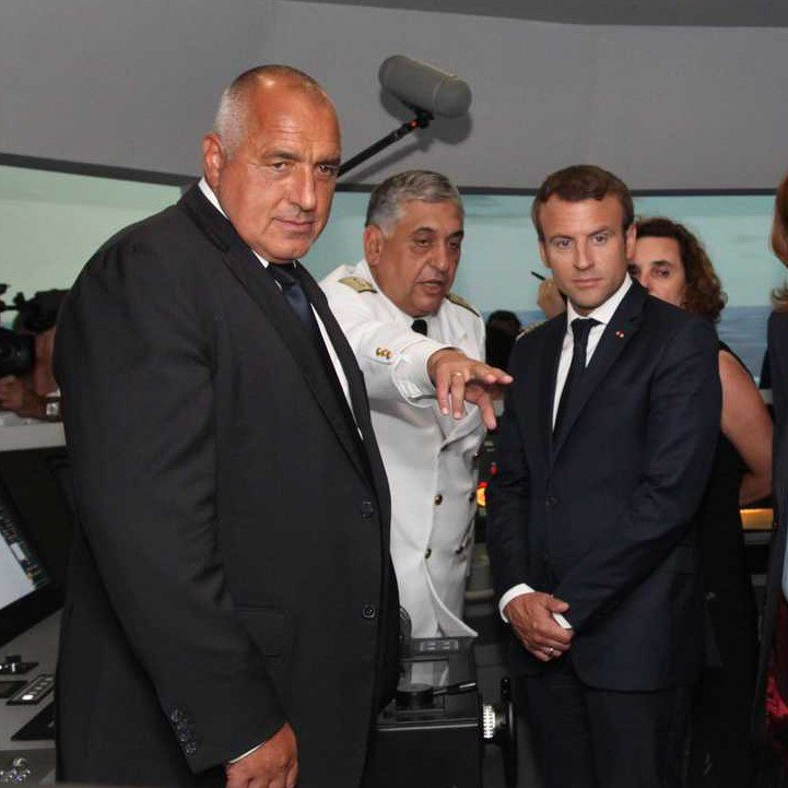 President #Macron &amp; Bulgaria’s head of state #Radev visit VSTEP Simulator Center 🇨🇵️🇧🇬️ bit.ly/president-macr… #maritime