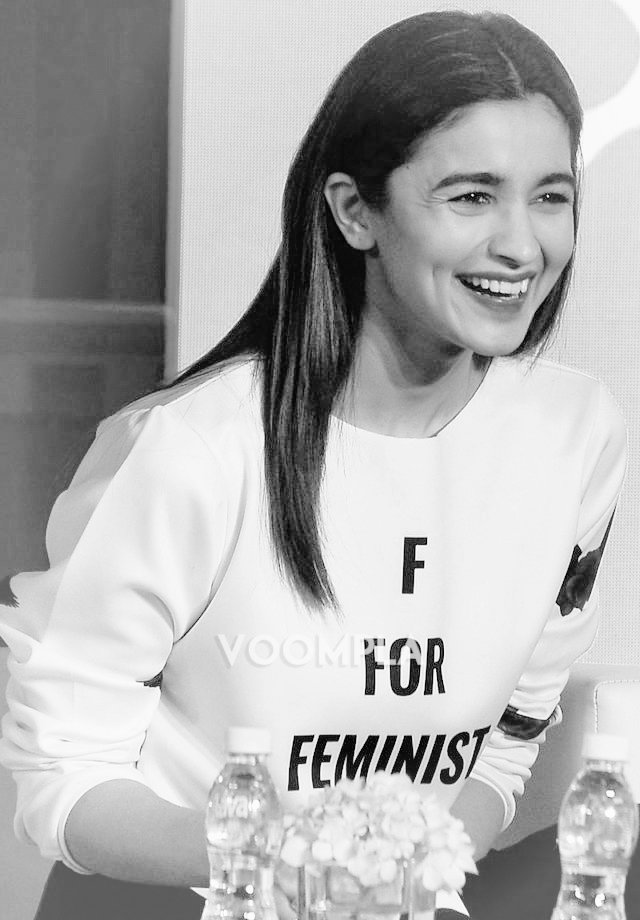 TeamOfAliaBhatt's tweet photo. The way she laughs 💓 @aliaa08 
13M Alianators https://t.co/qkmuUeAclE