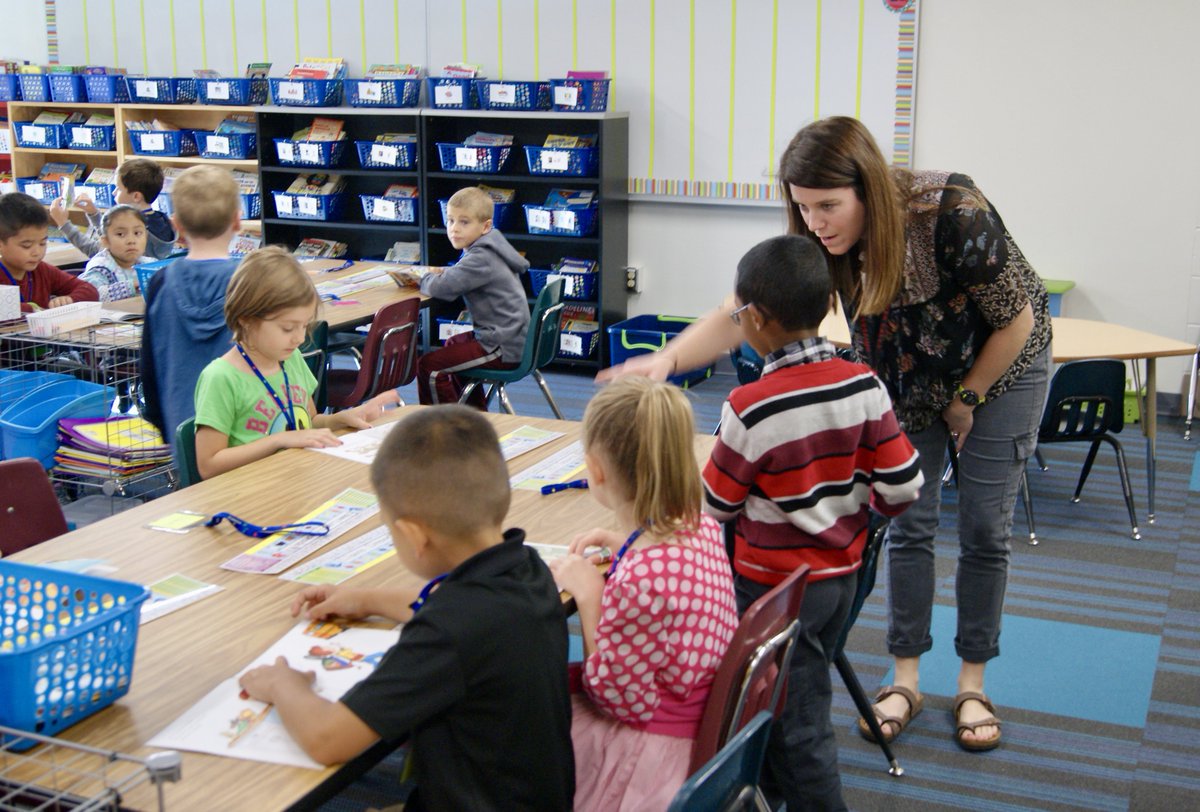 bps271's tweet photo. Off to a great start at Poplar Bridge Elementary School! #BPSfirstday https://t.co/8IACRm2dhQ