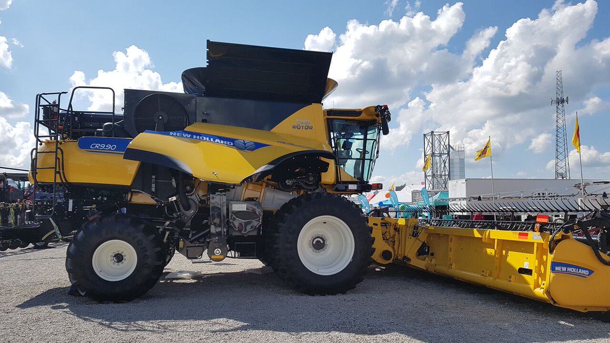 realagriculture's tweet photo. Why would a combine need cab-controlled adjustable rotor vanes? https://t.co/WohsYIIbJn To cover more acres, that's why. #FMS17 https://t.co/tpfBc03XT8