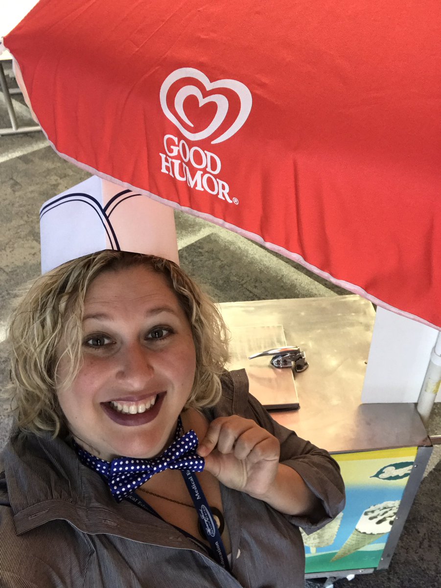 DrMHoffert's tweet photo. Henry Ford Resident ice cream appreciation day #love this job https://t.co/okd5Ec6E4e