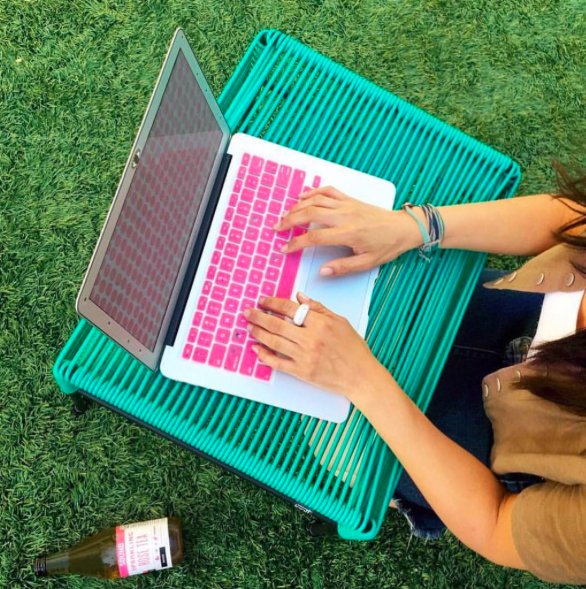 drink_sound's tweet photo. Our kind of office! #LessIsEnough https://t.co/PgV23XTm9k