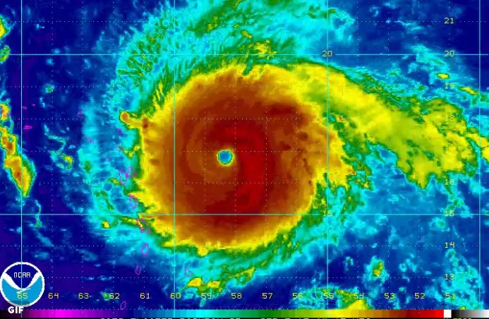 ÚLTIMA HORA Irma es huracán más fuerte jamás registrado en la zona, dice el Centro Nacional de Huracanes cnn.it/2xL4CAj