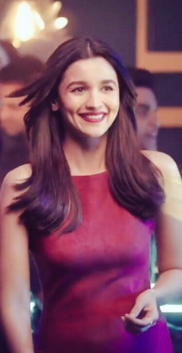TeamOfAliaBhatt's tweet photo. Her gorgeous smile 💘 @aliaa08 
13M Alianators https://t.co/eDR918kyIV