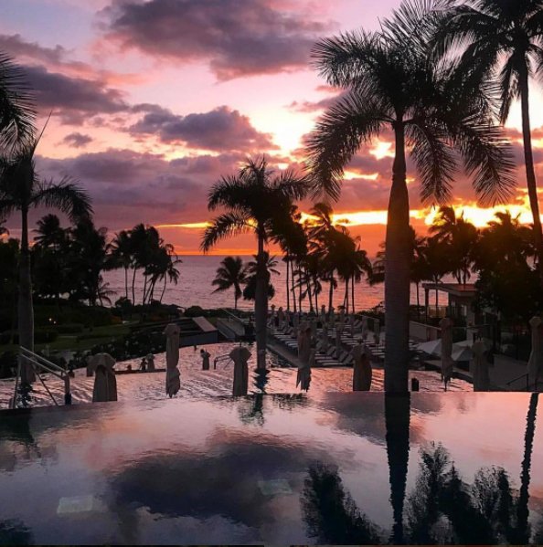 NipandMan's tweet photo. Mid-week feels: take us here...#NipAndMan #SkincareForMen https://t.co/Cum0u7G5dR