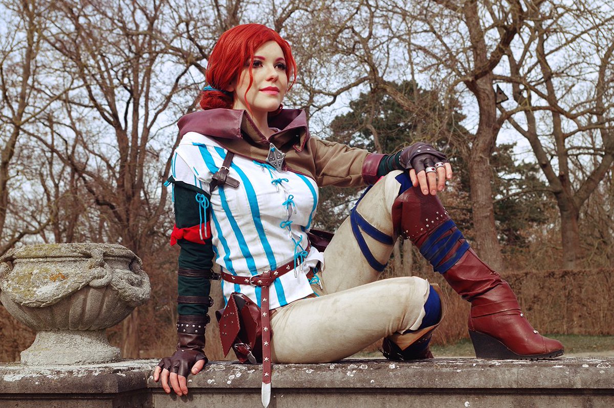 thewitcher's tweet photo. Cosplay: https://t.co/cEzYIKfv2y

Photo: https://t.co/to53kiX5VV https://t.co/KSjRwg2Hi8