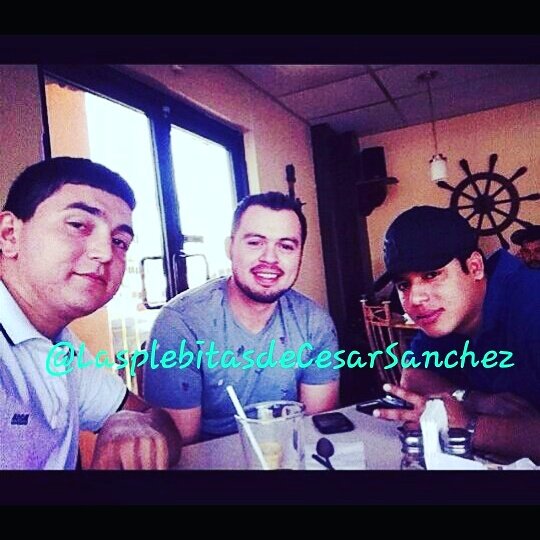 lasplebitasdeCS's tweet photo. Buenos días  plebes 🌄 
recordar es volver a vivir ❤ #porsiempreArielCamacho 😇
@cesar_sanchezof 
#LasBuenasAmistadesSon ParaPresumirse 👨C👨R👨A https://t.co/XEyI2eIJQF