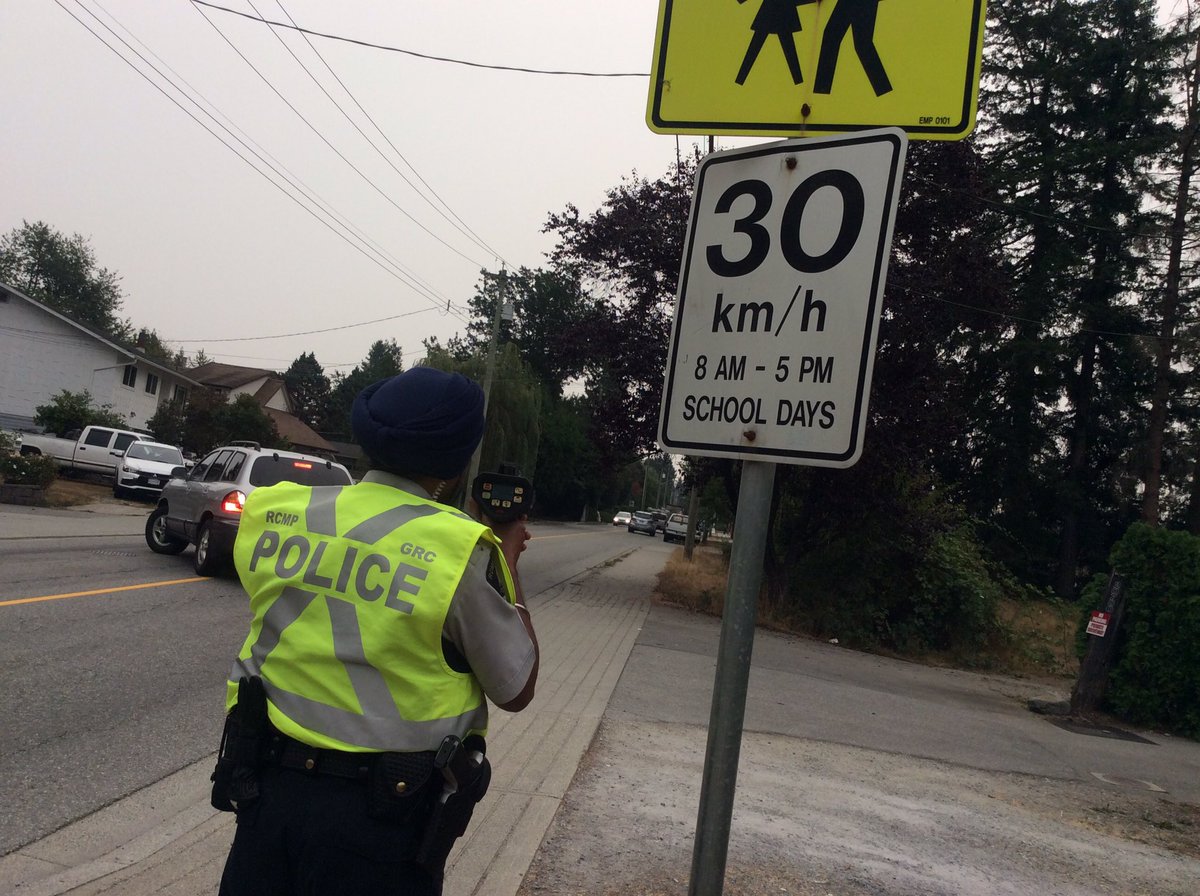 RidgeRCMP's tweet image. School is back in! All school and park zones are 30km/h.  @RidgeRCMP and Speed Watch volunteers will be out all week.