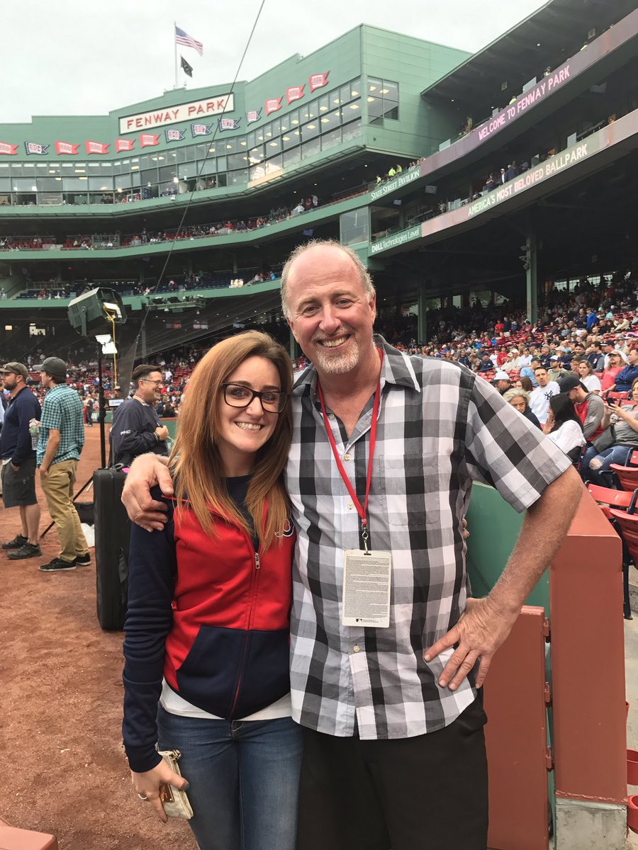 lalalalaurrrren's tweet photo. It's been nine years since I graduated from broadcasting school and I owe so much of my success in my career to this guy. #basicallymydad https://t.co/KMan55KCzM