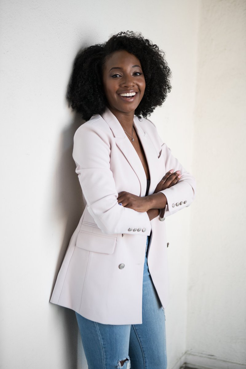 blackgirlinom's tweet photo. Next week! Millennial money + #personalfinance expert Tonya Rapley of @MyFabFinance joins #BGIOMindful.
Retweet to share the wealth! 💰 https://t.co/u1ATuvRqLN
