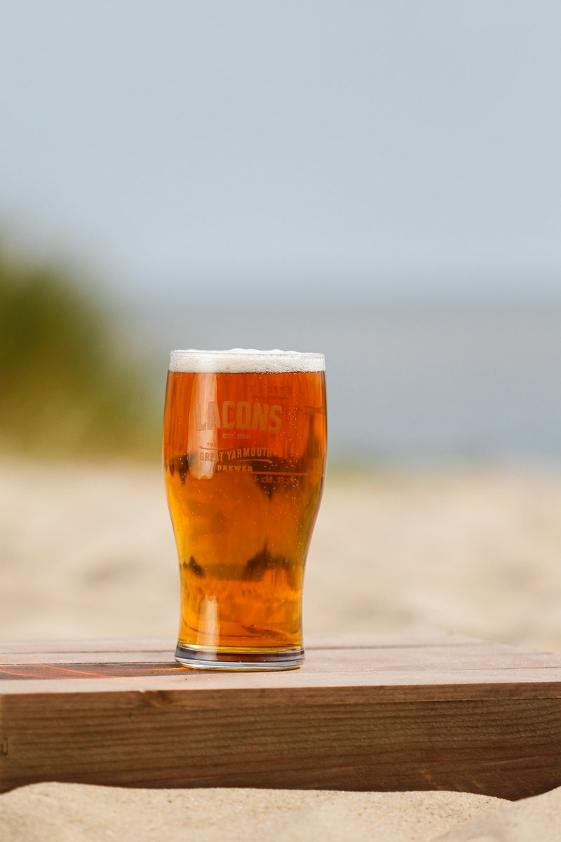 LaconsBrewery's tweet photo. #TravelTuesday - time for a trip to the pub! Have a good evening all :) #beeroclock #makemineacoldone 🍺 https://t.co/BrtxrFVy2A