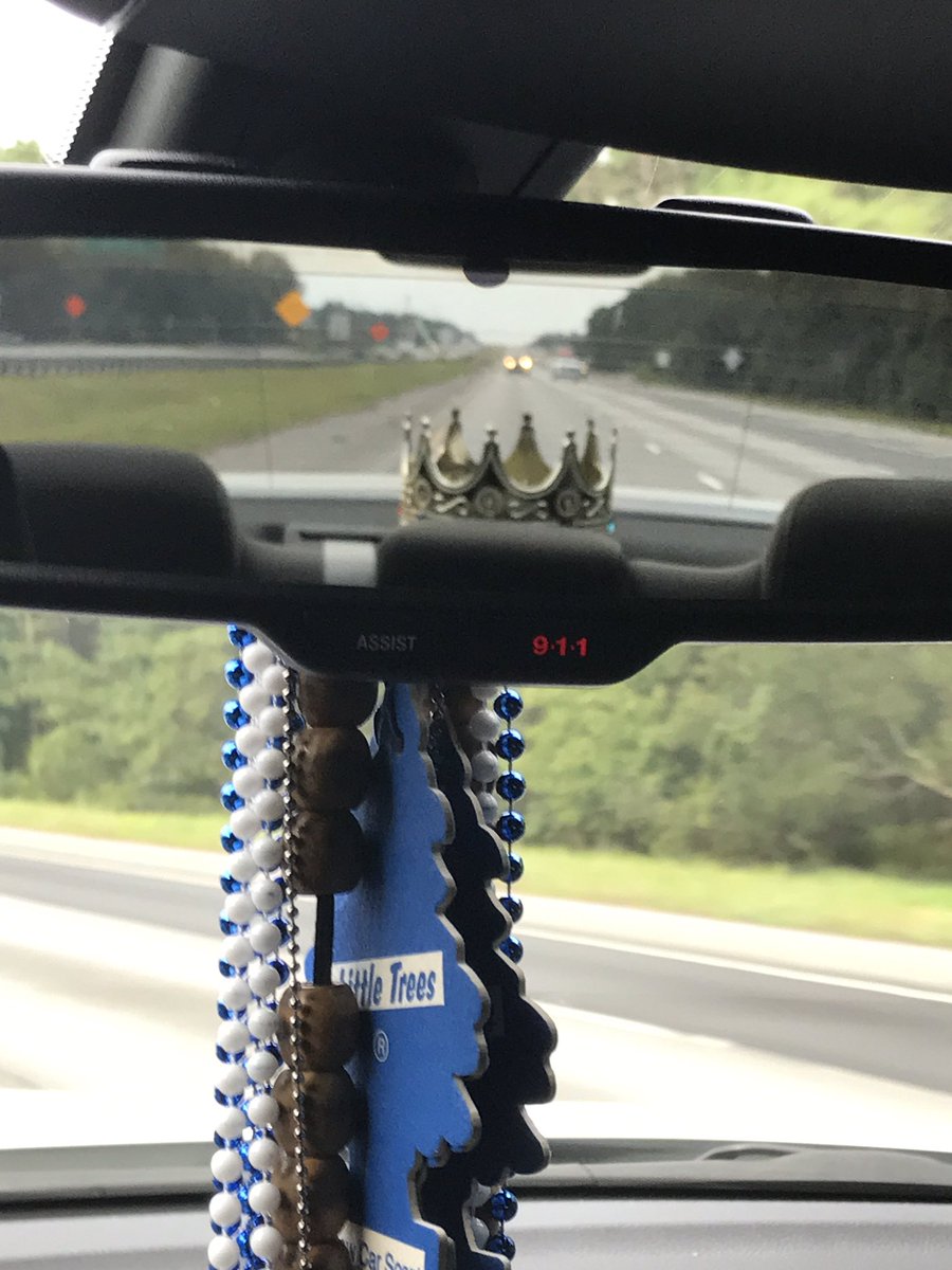 DJ_3XL's tweet photo. Keep my eyes 👀 my crown 👑 #DaPrinceOfTurnUp https://t.co/DD9OCiRn22