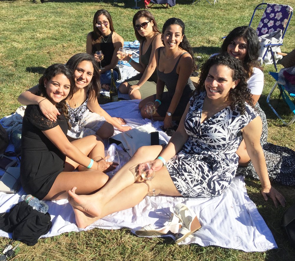 LocalShareNJ's tweet image. More deets on the best party of the season! Enjoy Jersey at its finest! Get best price on tix now! #winefest  ow.ly/xcLt30eVzaV