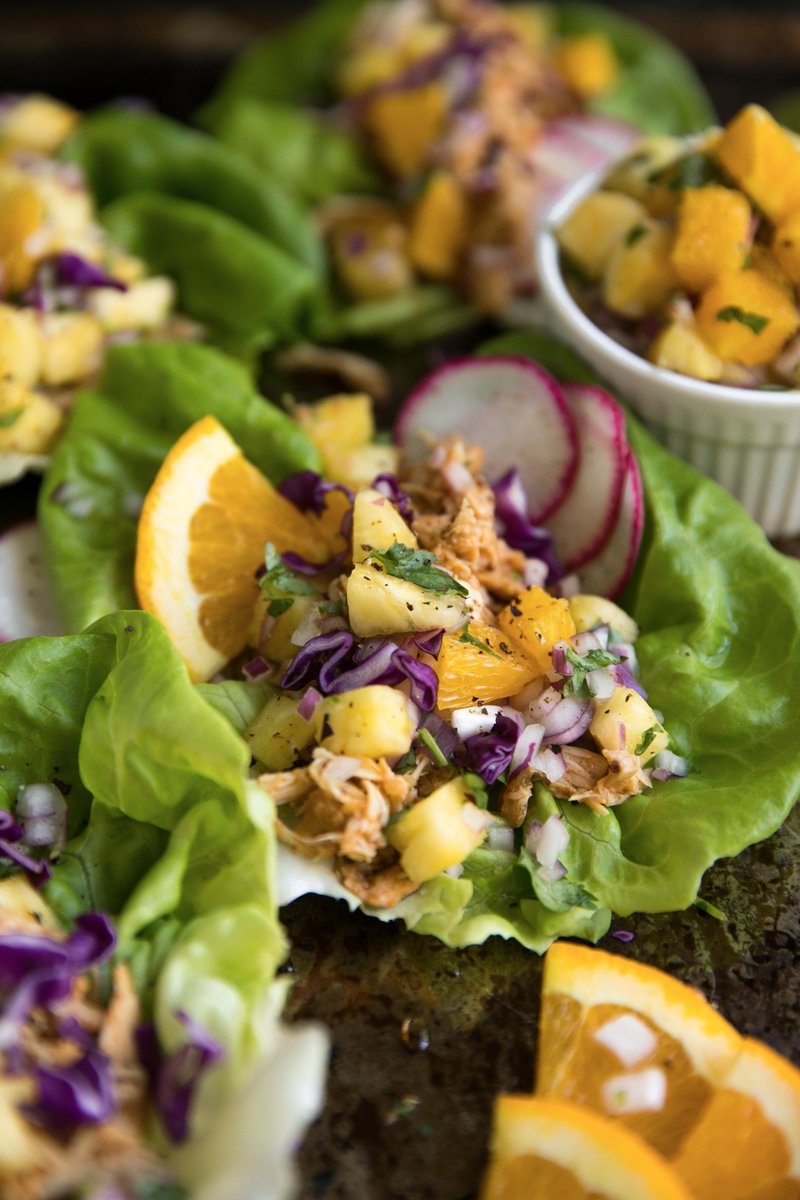 theforkedspoon's tweet photo. SLOW COOKER PINEAPPLE PULLED CHICKEN TACO LETTUCE WRAPS 🌿🍍👌 #ad #splendasweeties #sweetswaps @Splenda >> https://t.co/DeaLAvE4Ku https://t.co/QHanvVbG84