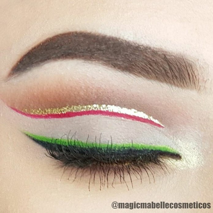 magicmabelle's tweet photo. Maquillaje Patrio....Viva México!!!!! https://t.co/elsXlpxJLC
