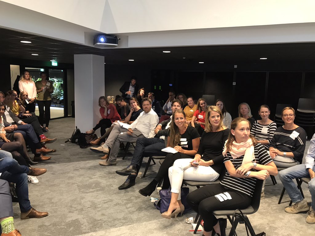 Secretarissen worden geïnterviewd door de jonge talenten uit onze organisatie. Scherpe en leuke vragen! AA is goed vertegenwoordigd, trots👍🏼