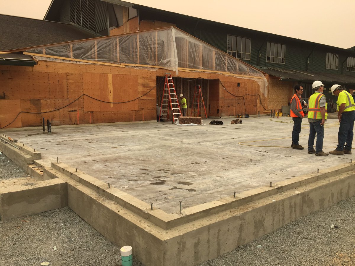 LSSDCapProjects's tweet photo. Slab is poured and ready for framing for kindergarten addition at #HighlandElementary #LSSD https://t.co/XHNAyUMjEj