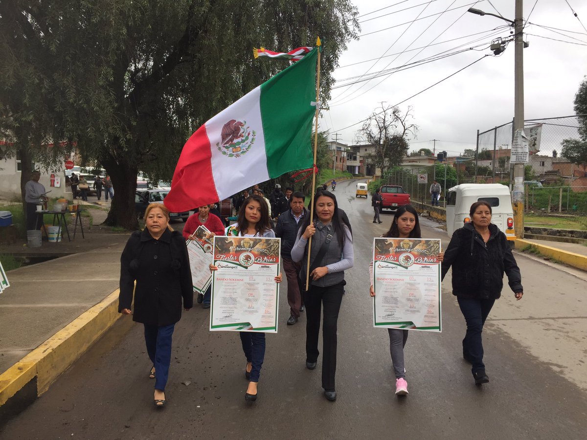 Melymak's tweet photo. #PegaDeBandoFiestasPatrias por el 207 Aniversario de la Independencia de México 🇲🇽 #Coronango https://t.co/BNKp9wJnes