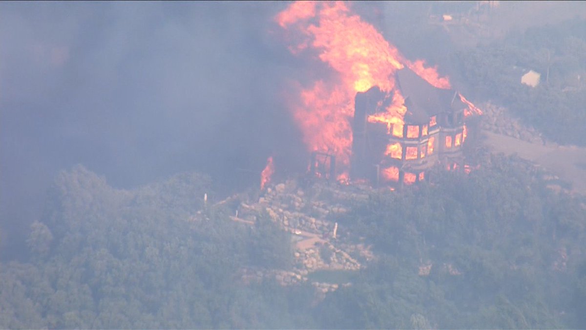 KSLcom's tweet photo. .@KSLChopper5 photos show homes on fire. Mandatory evacuations have been ordered. Details here: https://t.co/gE2nSdyxWY #UintahFire https://t.co/vlltXFwiyn