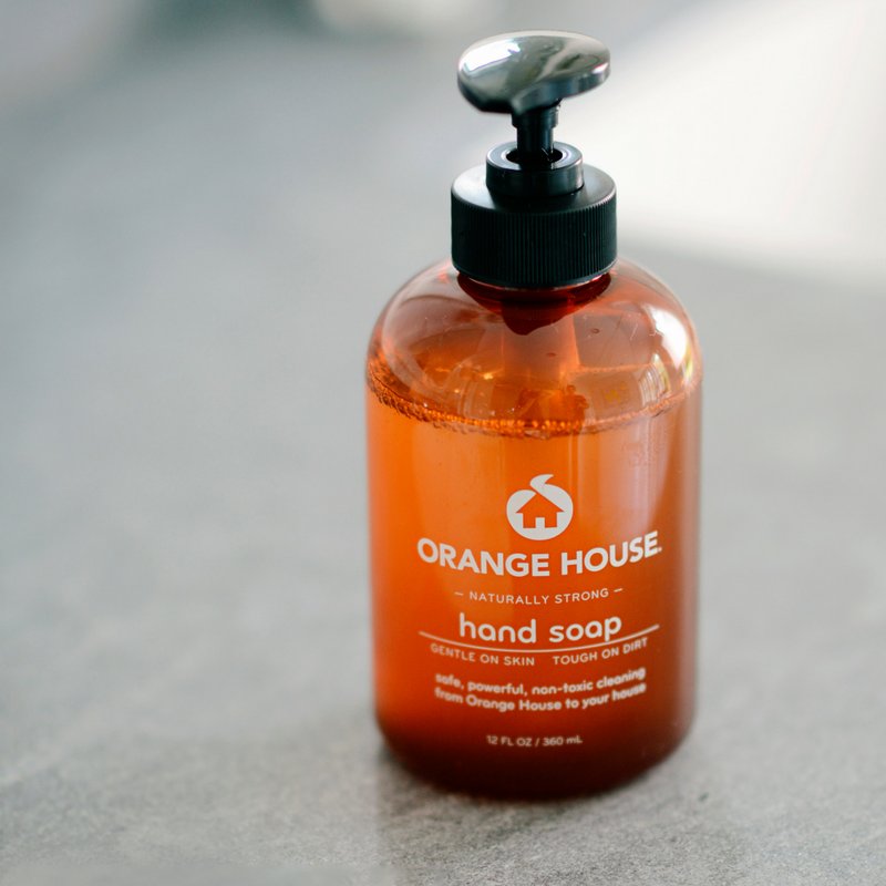My_OrangeHouse's tweet photo. Discover a new feeling of #clean with #OrangeHouse hand soaps! #TransformYourHouse #Natural #NotNaturalNotClean #NoHarshChemicals https://t.co/vbRAAAc5pP