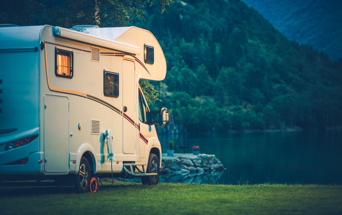 RVRent's tweet image. Do you just want to escape reality for a while? Go on an RV road trip! gorvatl.com