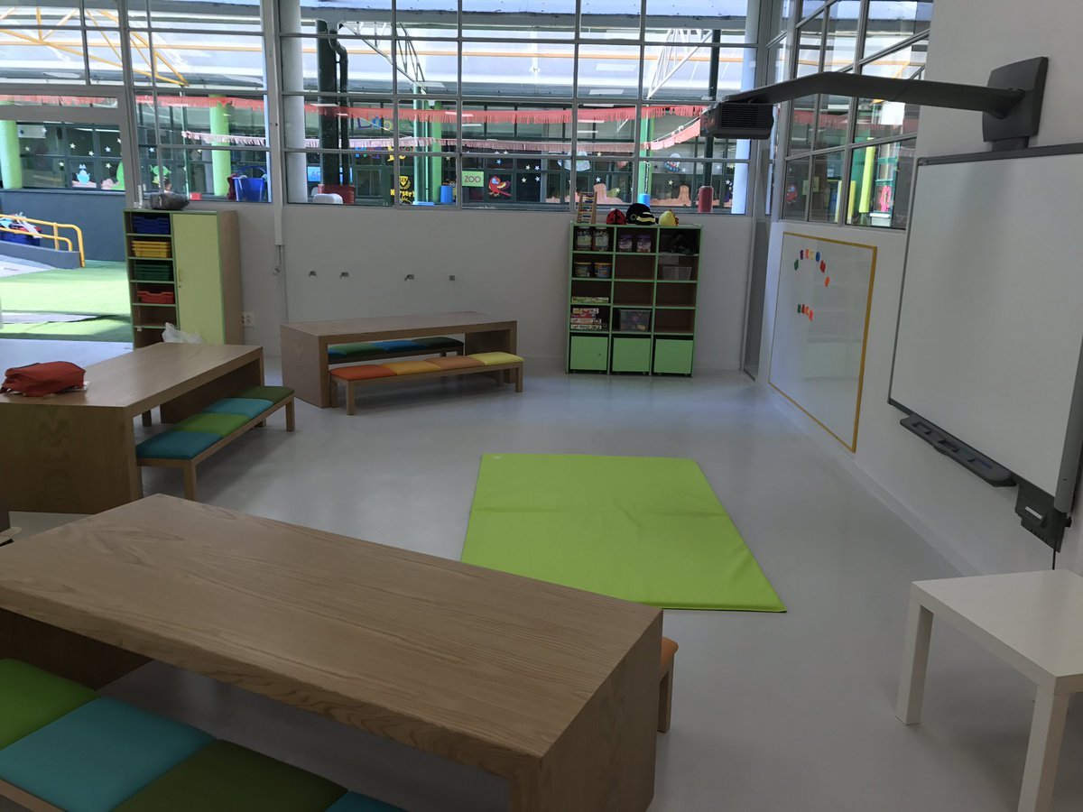 SEKCiudalcampo's tweet photo. Estrenamos #espaciosdeaprendizaje  en #educacioninfantil. Esperamos a nuestros alumnos con #ilusión #vocación  #MaestrosSEK @institucionsek https://t.co/BpBy5r4YQr