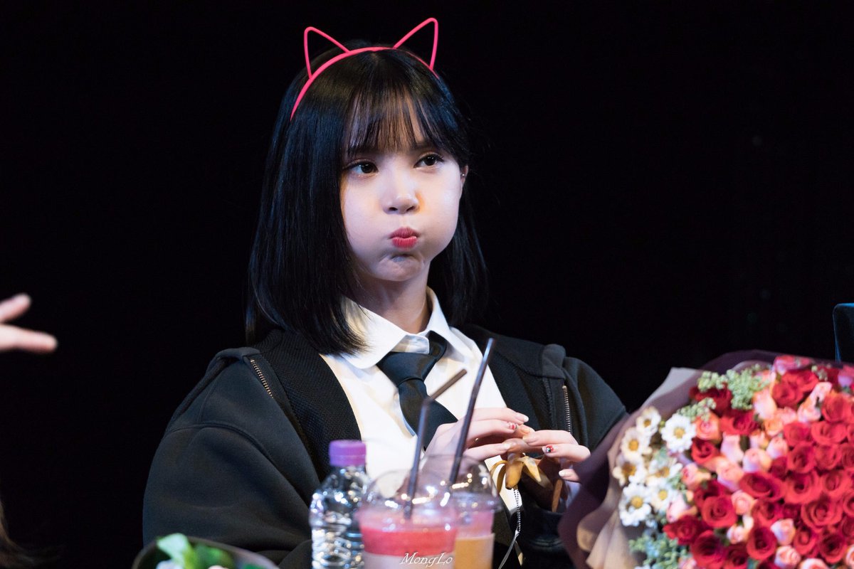 eunhanii's tweet photo. @leadbin96 Lebih cute aku jgaa😊😊 https://t.co/3c3Hn3VPM2