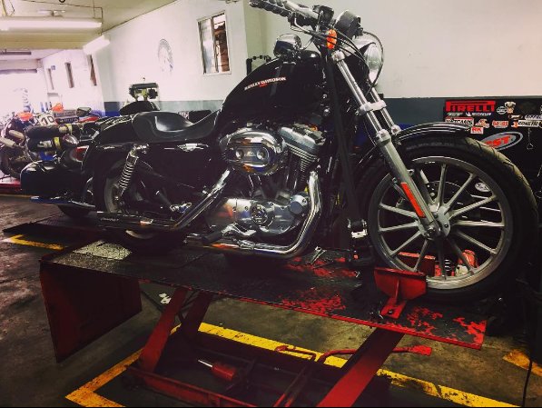 GRMotocicletas's tweet photo. #harleyservice #sportster #clutch #cursedspringplate #primaryclutch #motorcycleshop #motorcyclelifestyle #Mexico #Tijuanalife #otayborder https://t.co/uiW1STfpv0