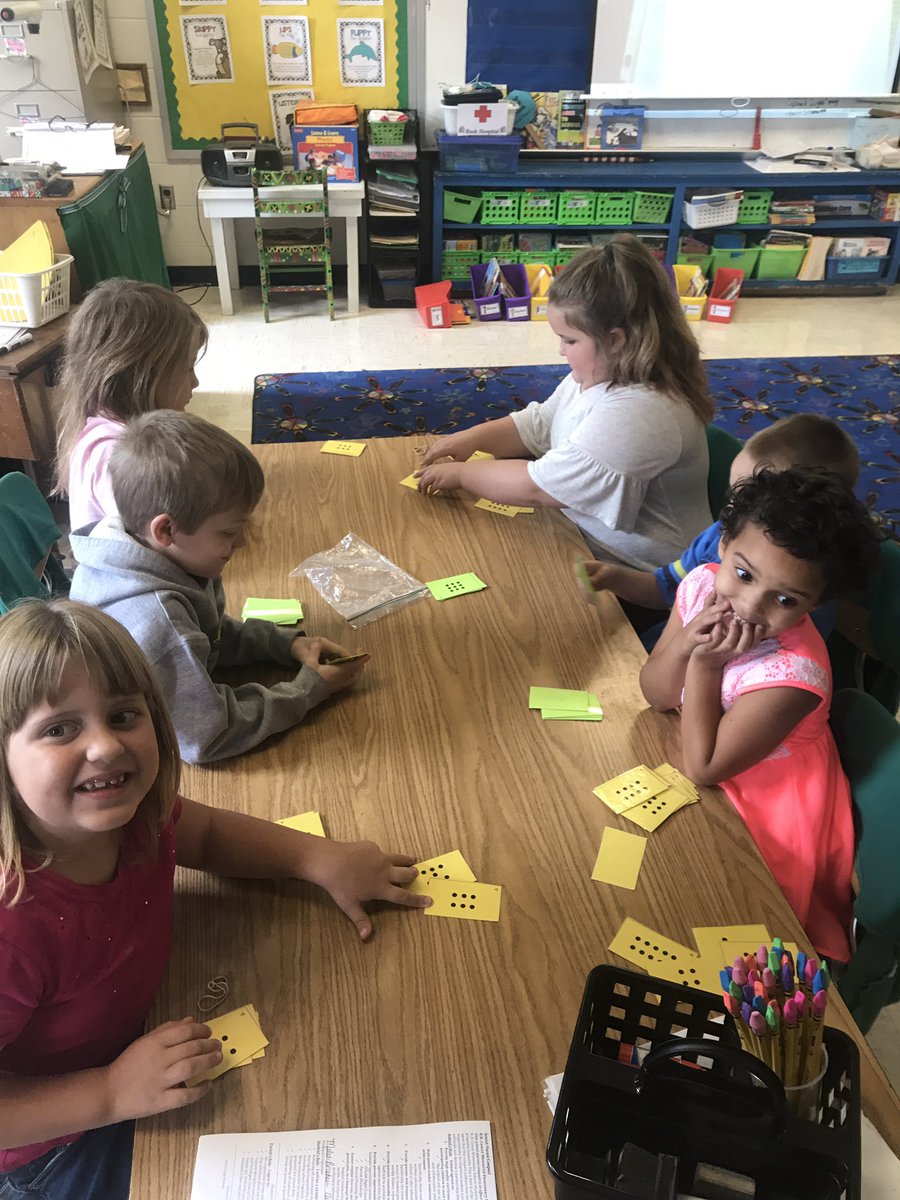 jdrenee's tweet image. Working on comparing numbers in 1st grade today! #AMSTIMath