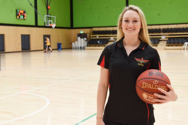 SantaClaraUniv's tweet photo. From Santa Clara to SBL grand final: Nici Gilday’s '14, M.S. '15 magical experience. https://t.co/AxW1U5k64e #SCUProud #SBL17 https://t.co/oYaAZX78Ew