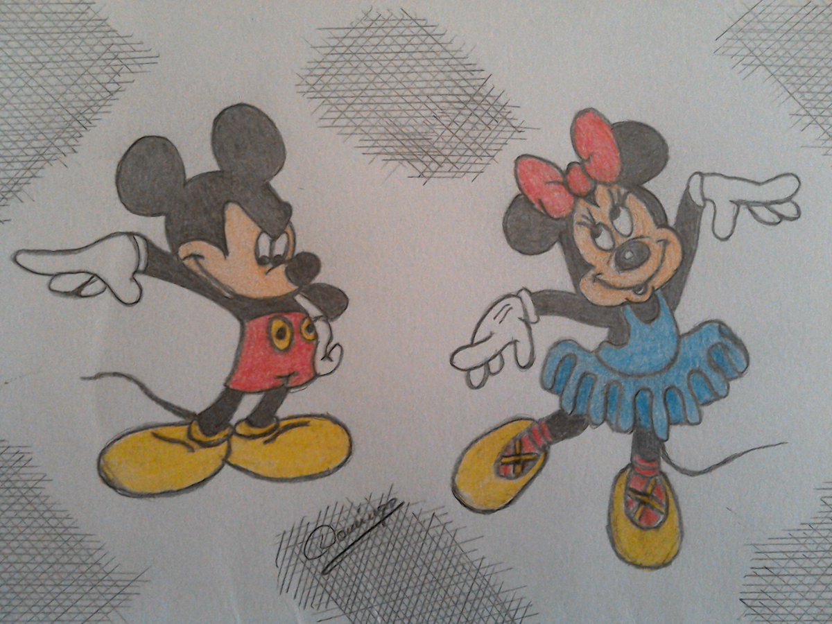 Papel y lápiz...💐🌷🌺💮