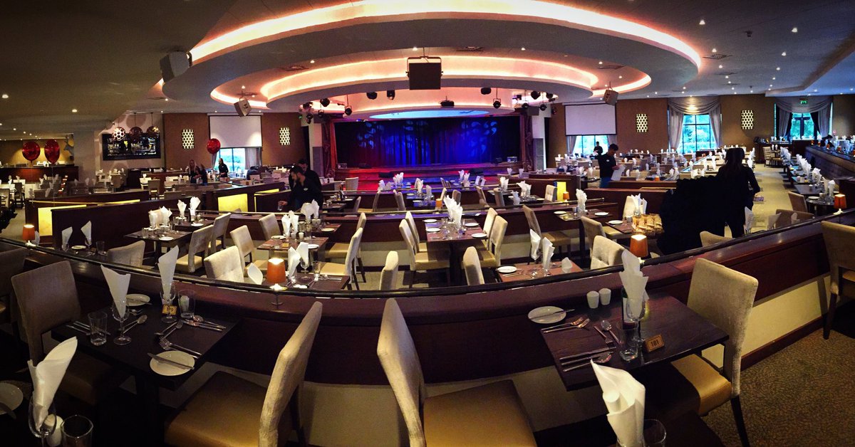 thefourdsuk's tweet photo. The Stage is ready for The Four D's at Alvaston Hall! @warnerhotels https://t.co/E3IeQXorH9