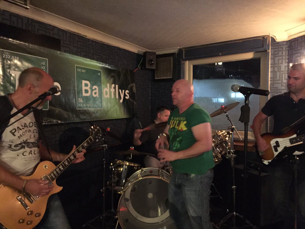 BADFLYSBAND's tweet photo. Thank you for having us @SNSsaturday we look forward to returning to @TheBedfordTW soon - #badflys #bedford #sns #BulletPromotions https://t.co/Cs3XmyAlc2