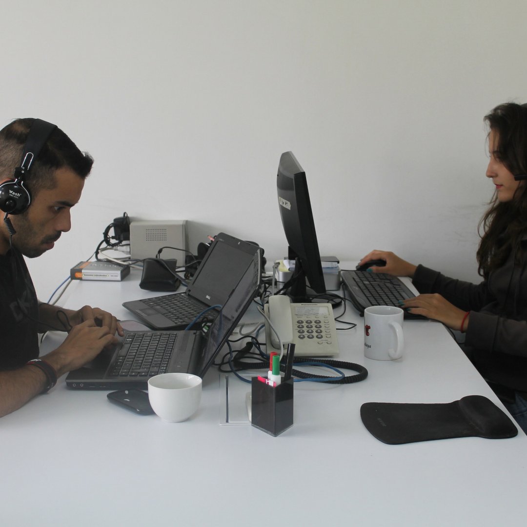 deepgroup_intl's tweet photo. Especulamos, medimos y afinamos. Así construímos procesos efectivos. #deepidea #hotdesking #deepgroupinternational #team https://t.co/2UlgGmmEIA