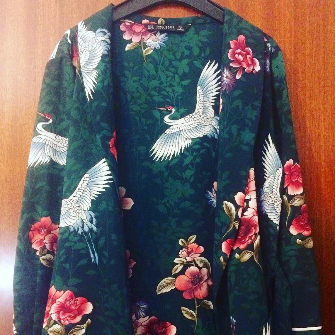 TrendyGirls10's tweet photo. NUEVO POST new arrivals!
https://t.co/P6F2tUDuCH
BLAZER KIMONO DE @ZARA
Y ➕ #moda #fashion
#ootd #outfits en el #trendyblog ! https://t.co/gSZbF15jxL