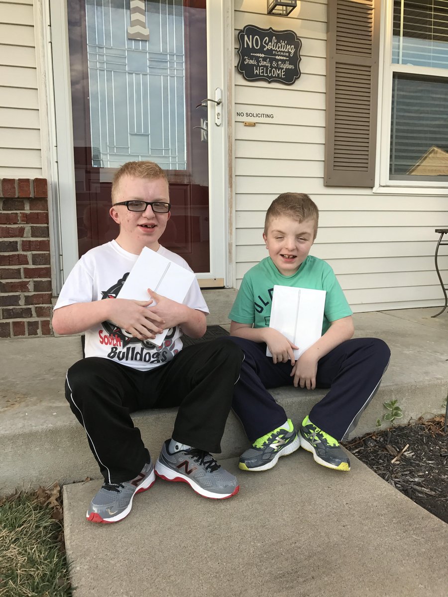 appleadayprog's tweet photo. A couple of our February iPad winners #brothers #inclusion #techmakesthingspossible #appleadayprogram https://t.co/9NMBdJRe1n