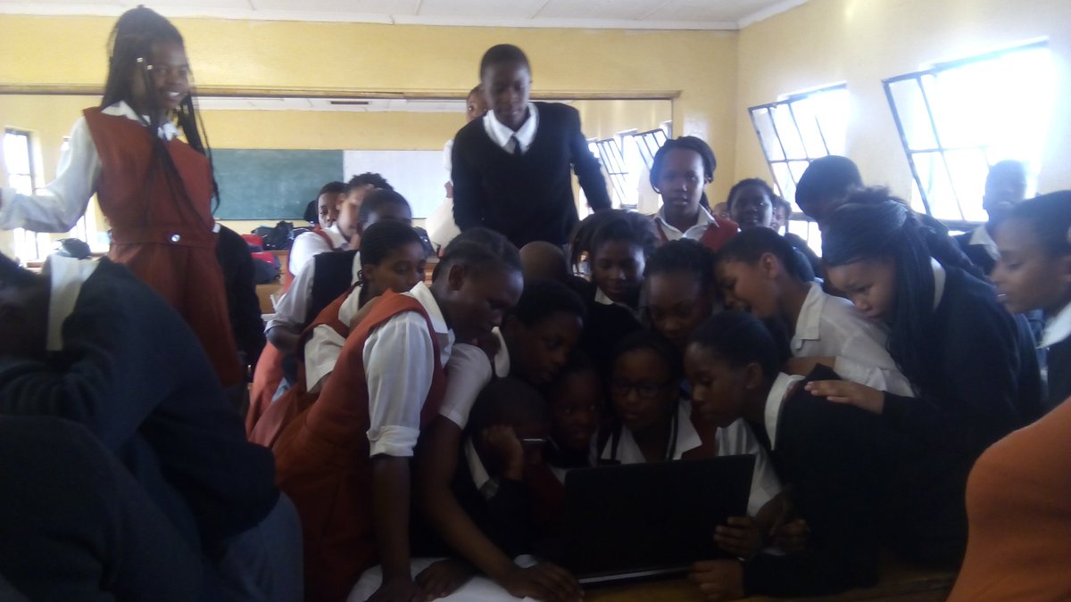 MYPRIYO's tweet photo. Pls RT for awareness 20+ children in the Eastern Cape sharing 1 laptop please help us we urgently need laptops/tablets to teach ICT skills. https://t.co/PU6BjIjObb