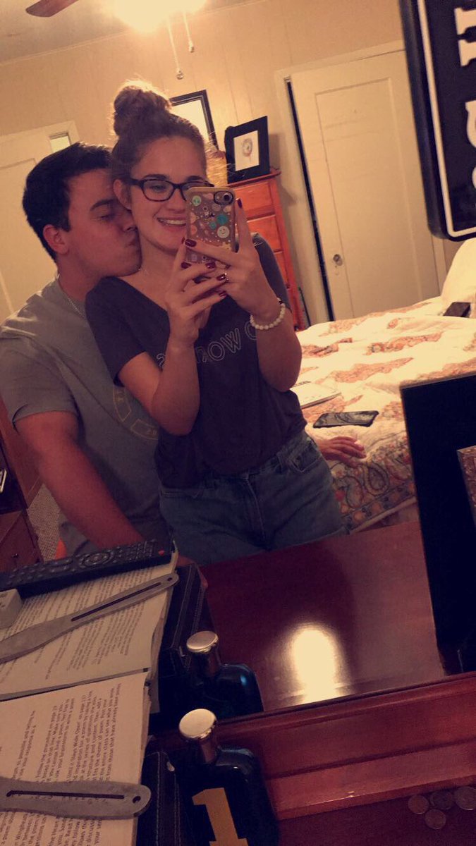 EmoryPaige22's tweet photo. I'm dating my best friend and I'm just oh so happy https://t.co/0R1BsWZkyq