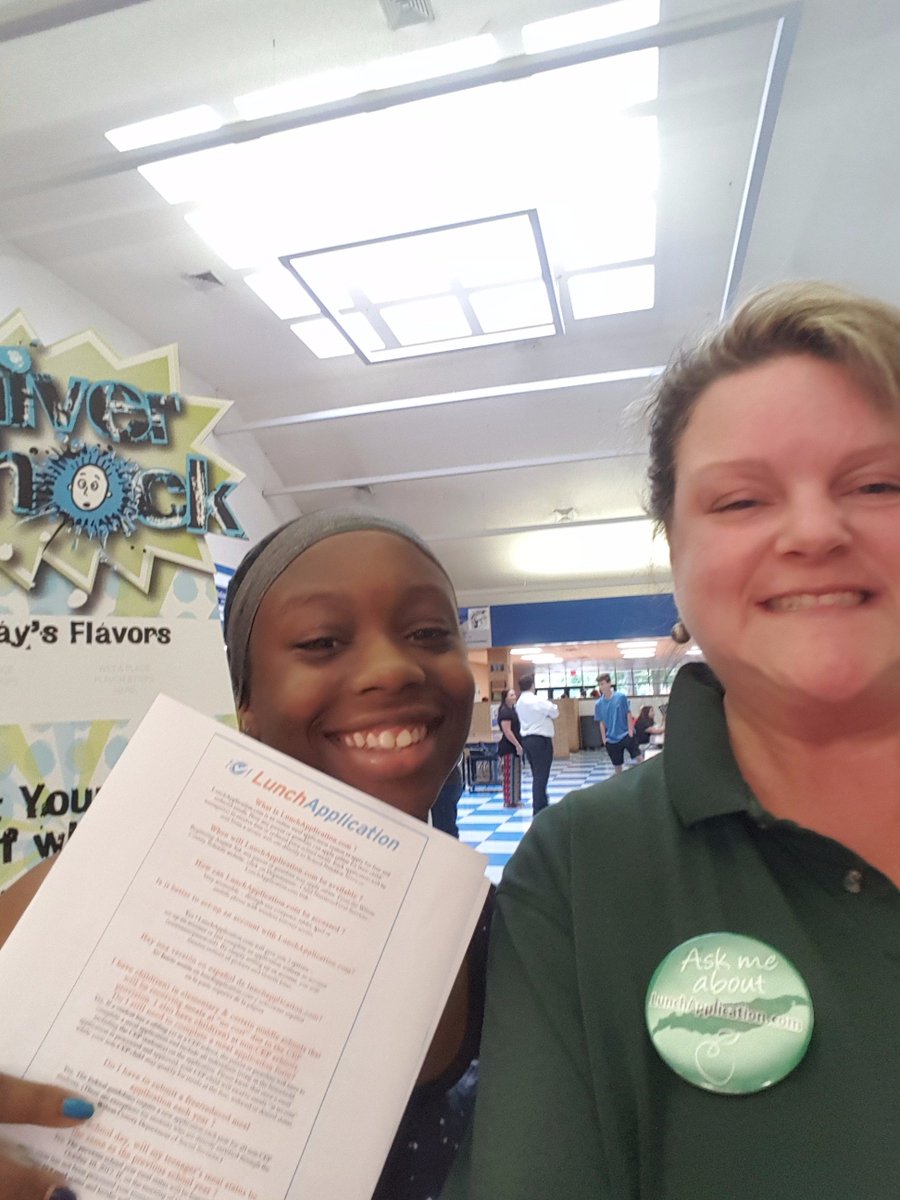 WCSnut's tweet photo. Our marketing agent, Sallie Walker, at Hunt promoting https://t.co/tqQRmi8HyO
@WilsonSchoolsNC 
@HuntWarriors https://t.co/a8qJJv00Q5