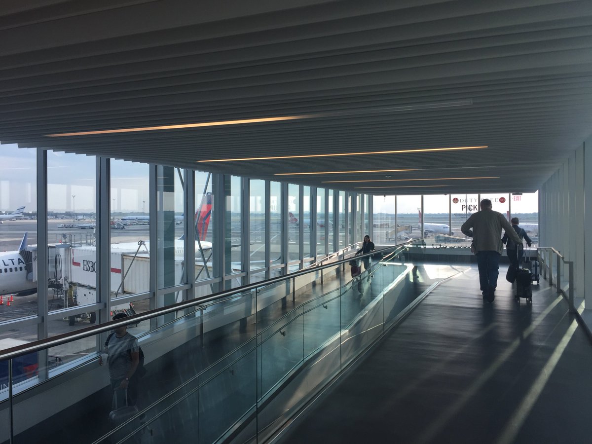 mercg12's tweet photo. @Delta  https://t.co/S8RlmHWmK3