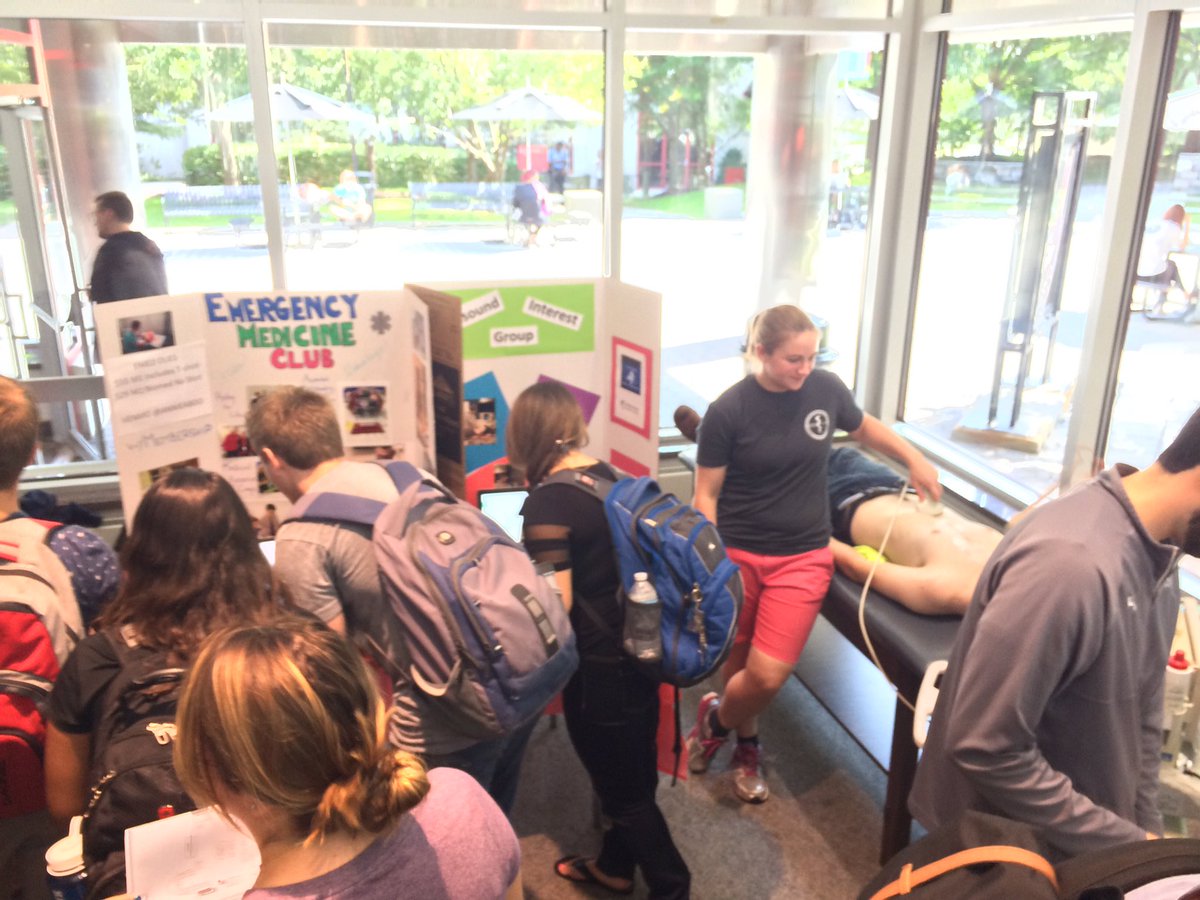 Alexander_Yang's tweet image. Let the grooming begin...muahahhaha #EM #EMIG #POCUS @PCOMeducation @ACOEP