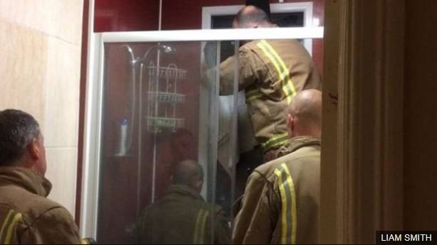 BBCBristol's tweet photo. Woman who threw poo out of a date's toilet window because it "wouldn't flush" was rescued after getting stuck: https://t.co/qoQHnd5G78 https://t.co/4vIYGjAKIf