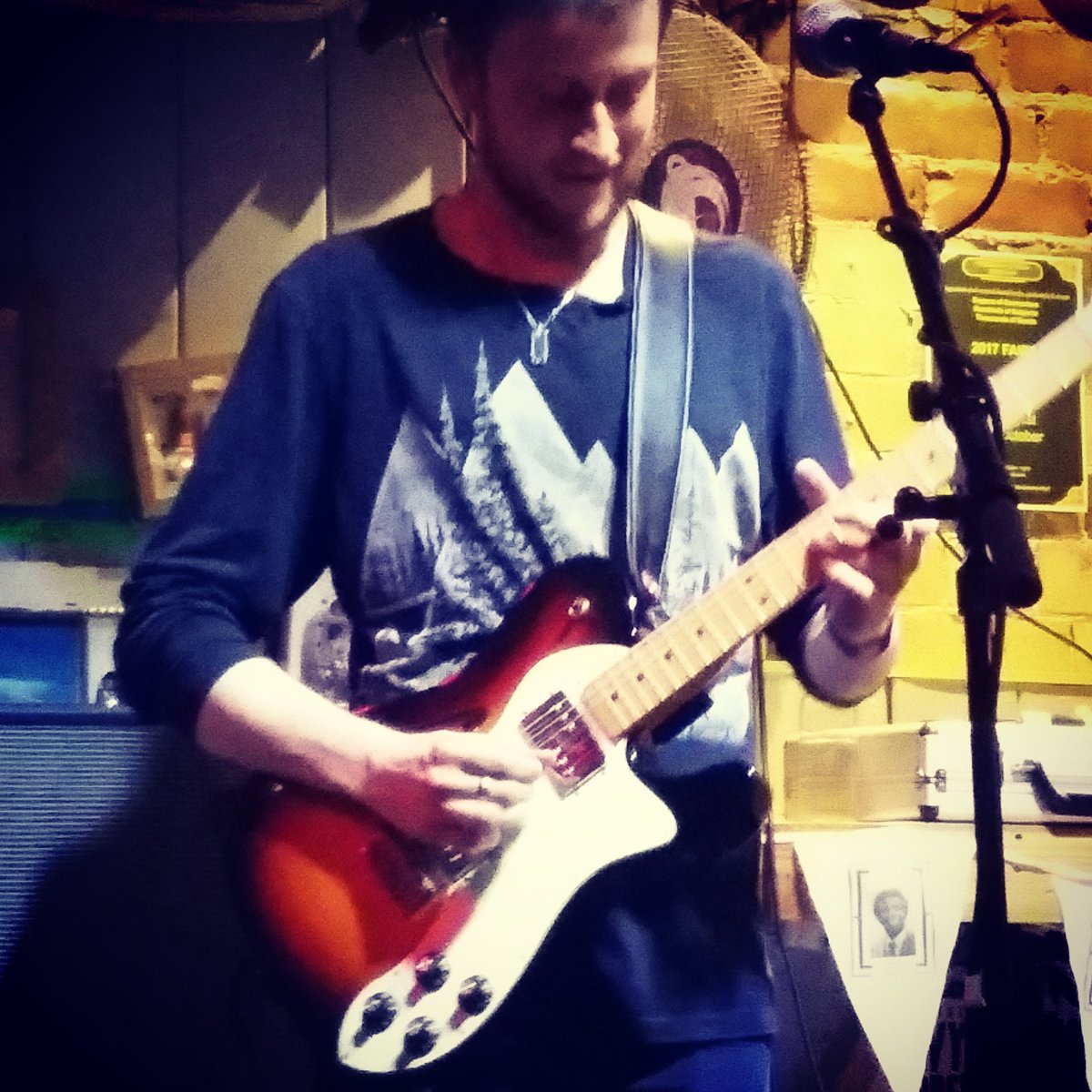 <a href="/InCrowdedSkies/">In Crowded Skies</a> <a href="/SurfCafeTM/">Tynemouth Surf Cafe</a> tonight. Now there's a band. 🤘