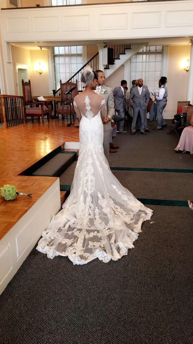 KeepRealCamille's tweet photo. Not trying to be dramatic but @MafiaPrincessM was the most beautiful bride there has ever been in the history of marriage😭 #GoingGraham https://t.co/vsnpMYiN4S