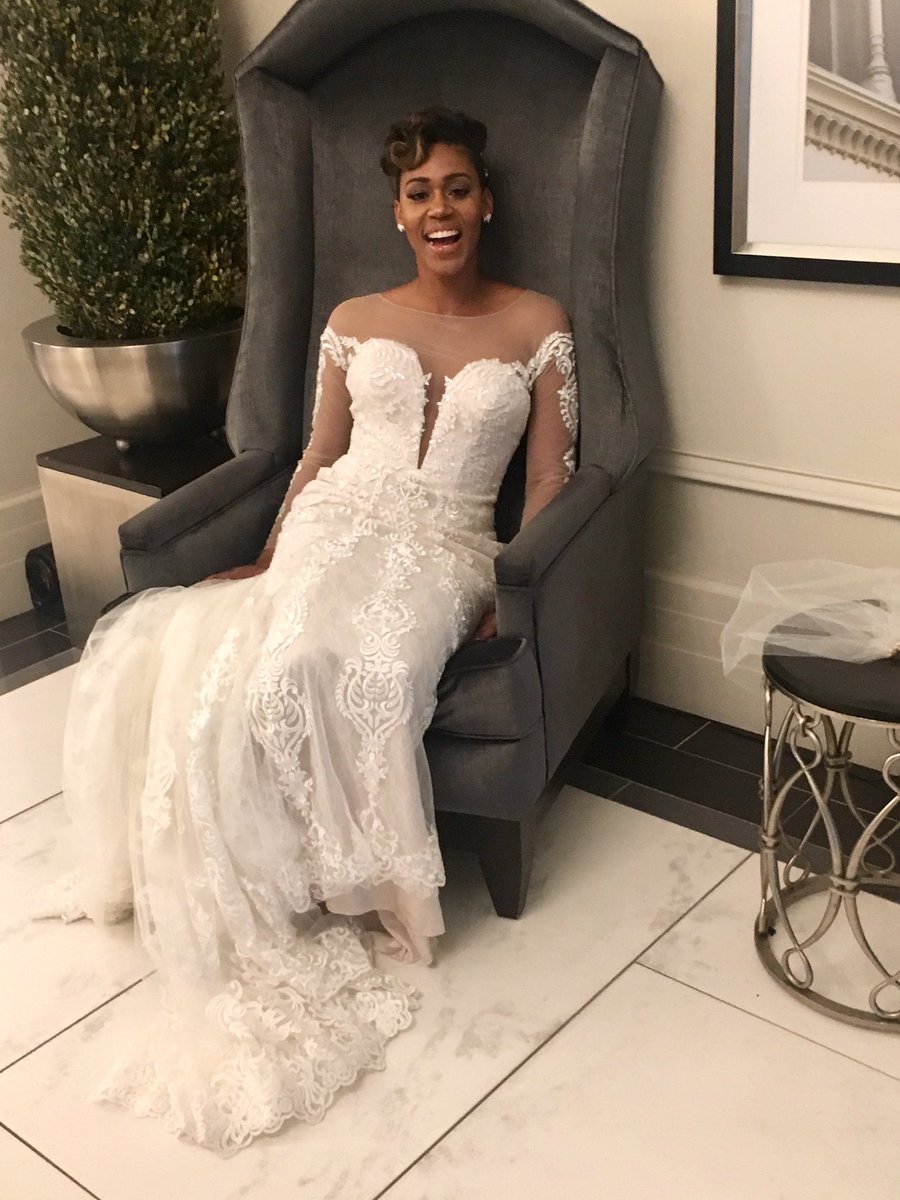 KeepRealCamille's tweet photo. Not trying to be dramatic but @MafiaPrincessM was the most beautiful bride there has ever been in the history of marriage😭 #GoingGraham https://t.co/vsnpMYiN4S