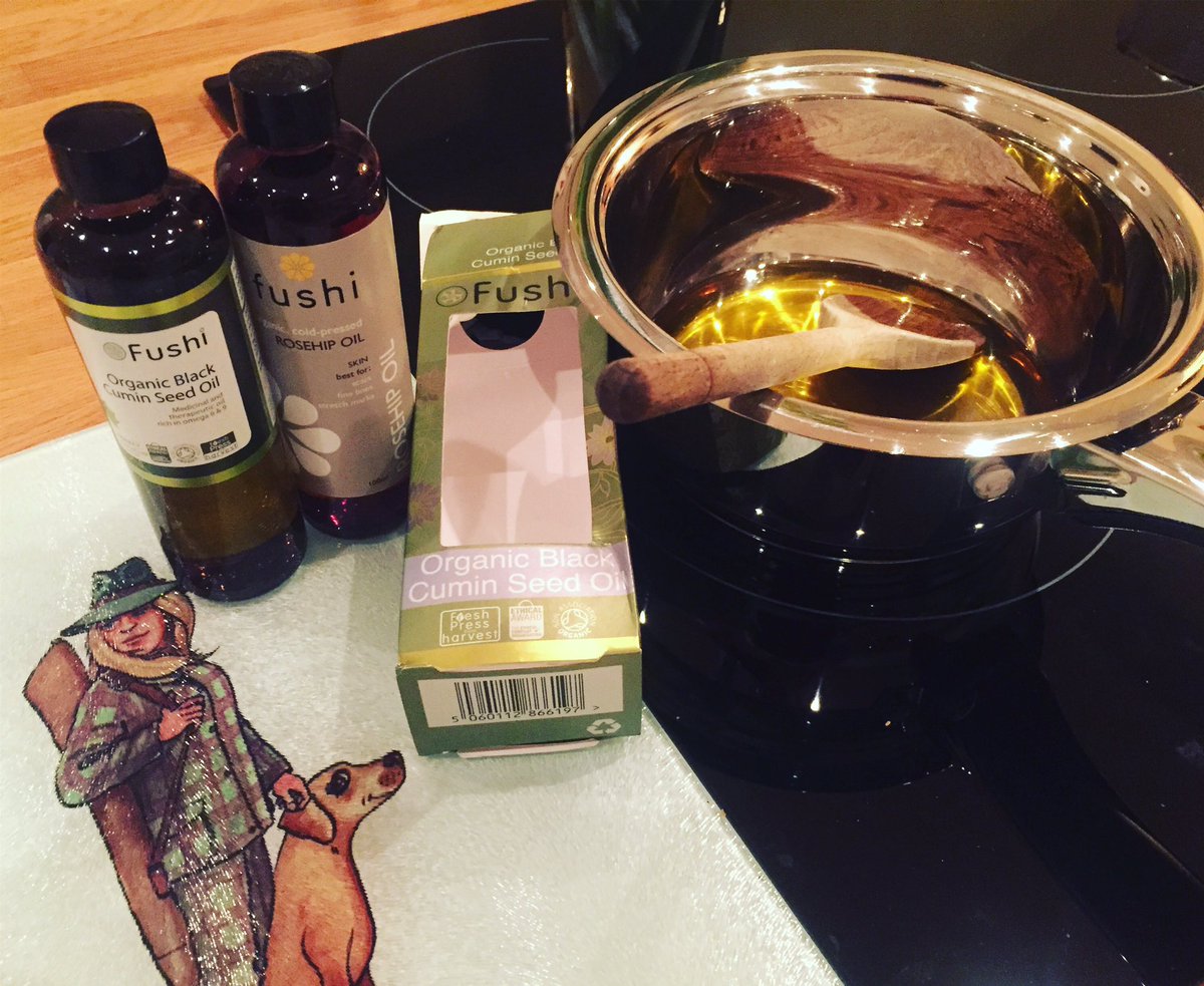warriorposer's tweet photo. Making my own skincare @FushiWellbeing #sheabutter #rosehipoil #blackcuminseedoil #nourish #glow #organic #wellbeing #wellness https://t.co/zGw84dPFuP
