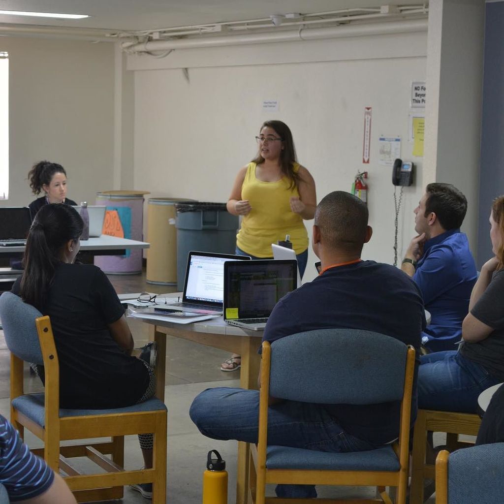 romeroworlds's tweet photo. Alumni Danielle Salinas #SAECLASSOF2017 speaks of her SAE Portfolio to the staff in Friday's professional developm… https://t.co/2hGhNxeagt https://t.co/aim7gNVIch