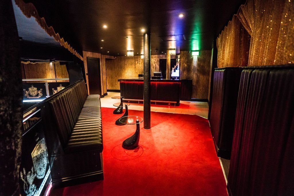 Rude_Liverpool's tweet photo. Looking for Liverpool’s Hottest Girls, Finest Drinks &amp; Best Music?

Find Out Why We Liverpool's Most Glamorous Gentlemens Club | 01517086122 https://t.co/2Ok64QxT5G
