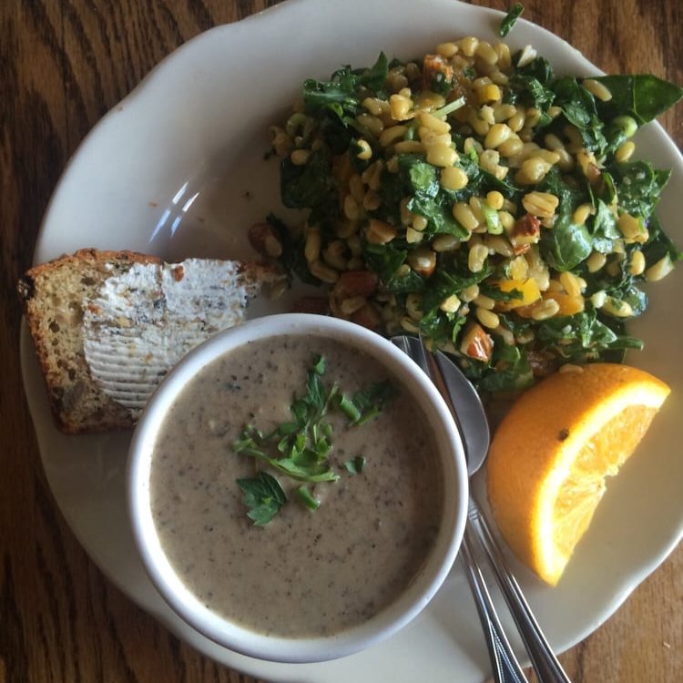 UponAThymeWA's tweet image. This tastes as good as a 3-day weekend feels. #LessLabor #MoreJoy