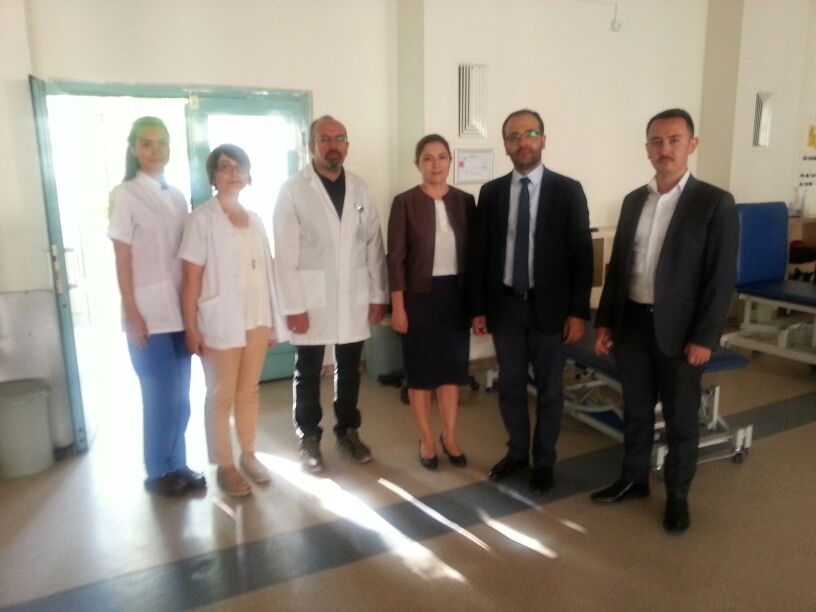 ankara1khb's tweet photo. 81il 81 SG Gn.Md.İ.Barbaros Akçakaya,Halkla İlş.D.Bşk.Tolga Akkuş'dan FTRM'ni ziyaret etti, Prof.Dr.Köklü,personel ve hastalarla bayramlaştı https://t.co/VbXFTf2B4k